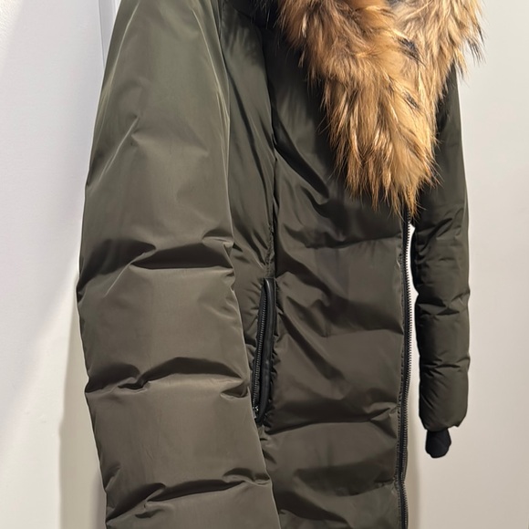 Mackage Adali Women's Down Coat Olive with natural fur Signature Collar - Picture 8 of 8